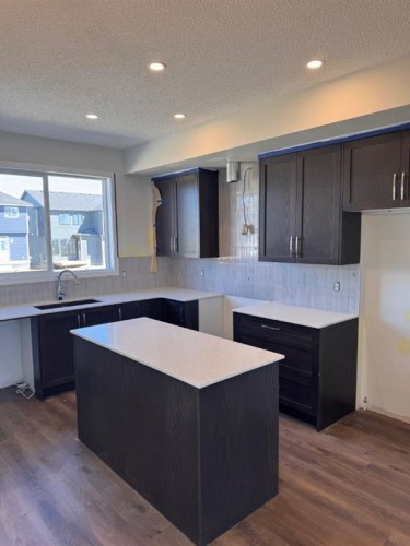 46 Setonvista Grove Se, Calgary, AB - Indoor Photo Showing Kitchen