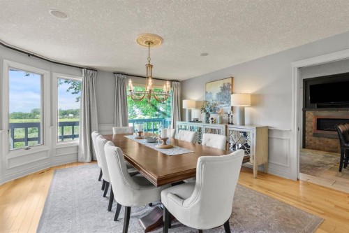 188 Artists View Way, Rural Rocky View County, AB - Indoor Photo Showing Dining Room