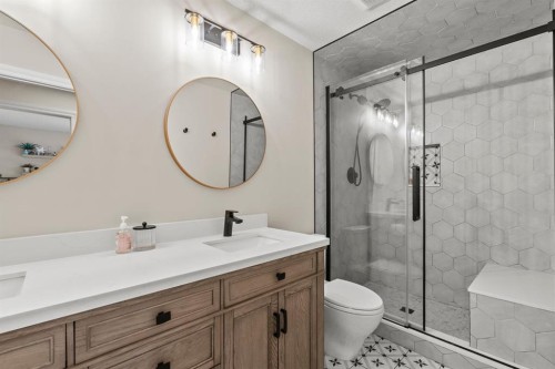 188 Artists View Way, Rural Rocky View County, AB - Indoor Photo Showing Bathroom