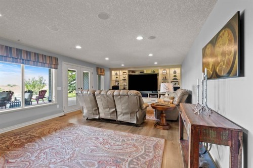 188 Artists View Way, Rural Rocky View County, AB - Indoor Photo Showing Living Room
