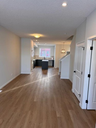 21 Setonvista Gate Se, Calgary, AB - Indoor