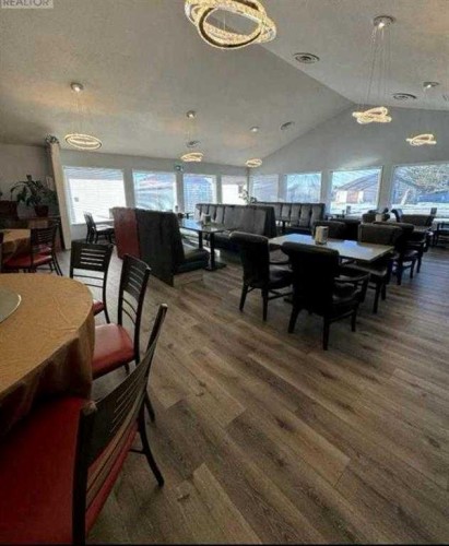 121 2 Street West, Cremona, AB 