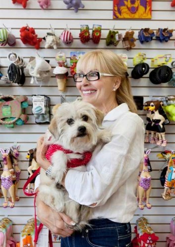 123 Airdrie Pet Store Way, Airdrie, AB 