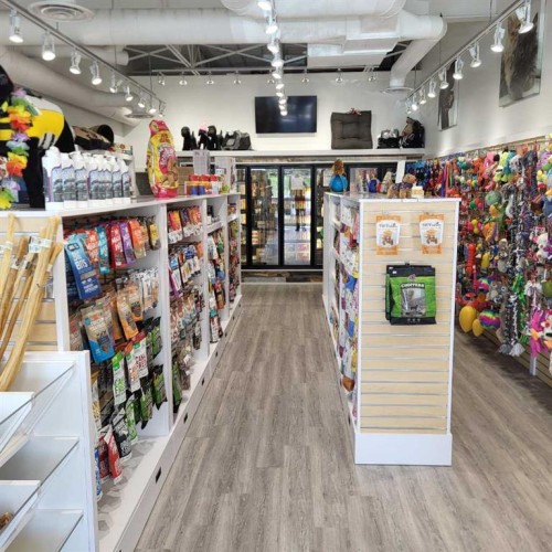 123 Airdrie Pet Store Way, Airdrie, AB 