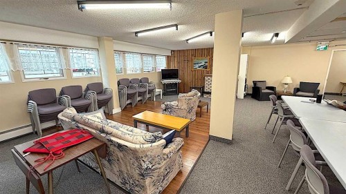 1809 5 Street Sw, Calgary, AB - Indoor