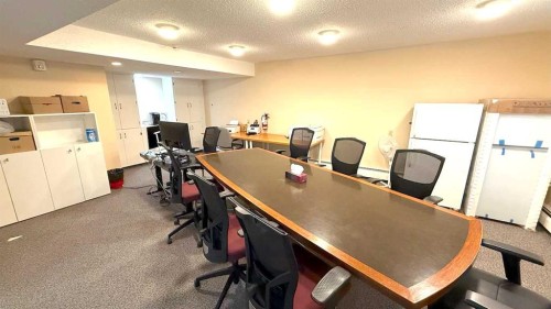 1809 5 Street Sw, Calgary, AB - Indoor Photo Showing Office