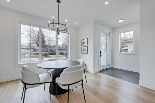 1440 26A Street Sw, Calgary, AB - Indoor Photo Showing Dining Room