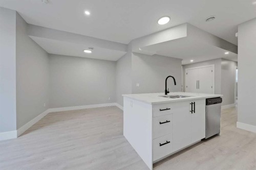 1440 26A Street Sw, Calgary, AB - Indoor