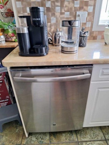 249 West Lakeview Place, Chestermere, AB - Indoor Photo Showing Kitchen With Double Sink