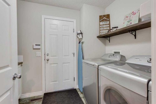 249 West Lakeview Place, Chestermere, AB - Indoor Photo Showing Laundry Room