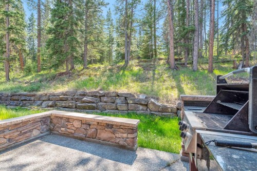 612-107 Armstrong Place, Canmore, AB - Outdoor