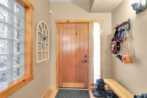 612-107 Armstrong Place, Canmore, AB - Indoor Photo Showing Other Room