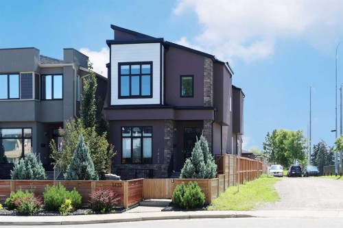 1433 18 Avenue NW Calgary, AB T2M 0W7
