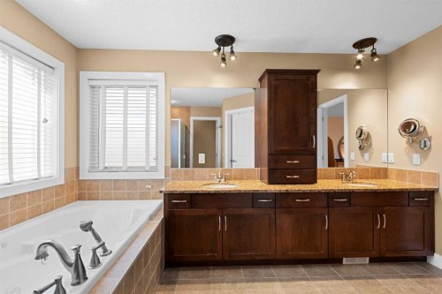 117 Kingsland Court Se, Airdrie, AB - Indoor Photo Showing Bathroom