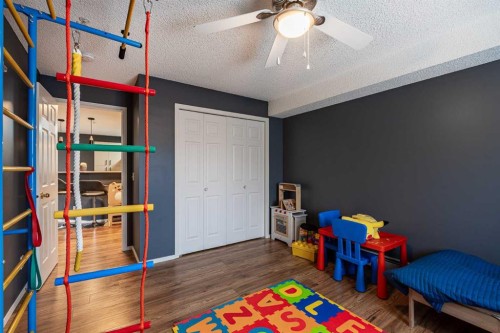 8213-304 Mackenzie Way Sw, Airdrie, AB - Indoor