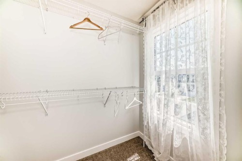 144 Evanscrest Park Nw, Calgary, AB - Indoor With Storage