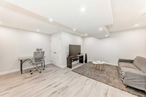 144 Evanscrest Park Nw, Calgary, AB - Indoor