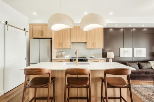 118-20 Cascade Ridge, Canmore, AB - Indoor Photo Showing Kitchen