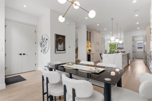 3110 40 Street Sw, Calgary, AB - Indoor Photo Showing Dining Room