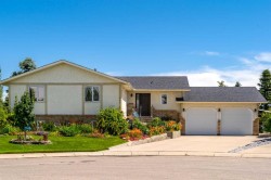 906 11 Street SE High River, AB T1V 1L2