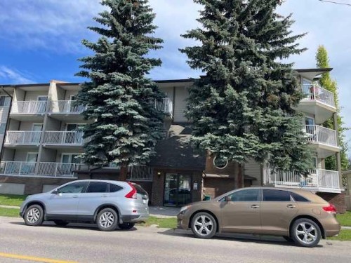 102-110 20 Avenue NE Calgary, AB T2E 1P7