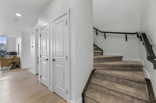 2194 Bayview Drive Sw, Airdrie, AB - Indoor Photo Showing Other Room