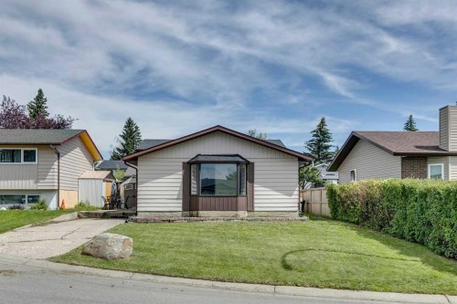 411 Rundleson Place NE Calgary, AB T1Y 3H6