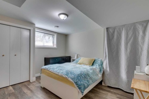 411 Rundleson Place Ne, Calgary, AB - Indoor Photo Showing Bedroom