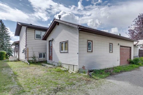 411 Rundleson Place Ne, Calgary, AB - Outdoor With Exterior