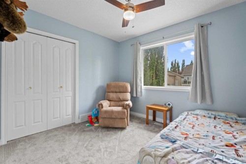 857 West Chesteremere Drive, Chestermere, AB - Indoor Photo Showing Bedroom