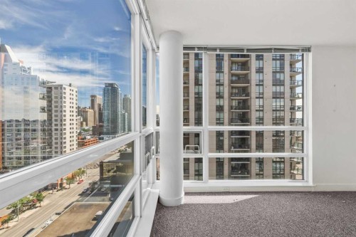 1508-1110 11 Street Sw, Calgary, AB -  With Balcony