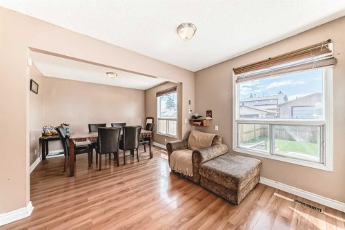 4821 60 Street Ne, Calgary, AB - Indoor