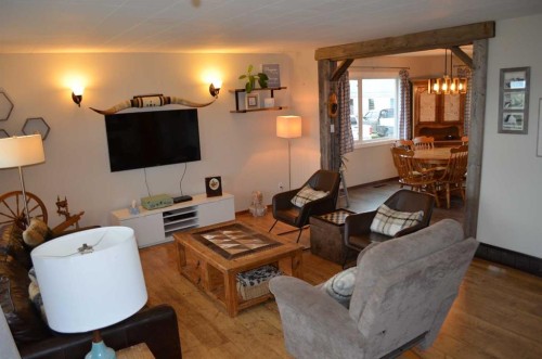 14123 Township Road 404, Rural Flagstaff County, AB - Indoor Photo Showing Living Room