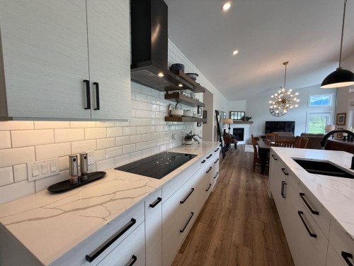 4962 Riverside Drive, Out Of Province_Alberta, BC - Indoor Photo Showing Kitchen With Double Sink