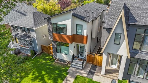 420 14 Avenue Ne, Calgary, AB - Outdoor