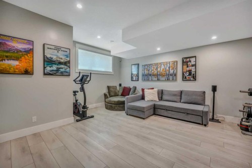 420 14 Avenue Ne, Calgary, AB - Indoor