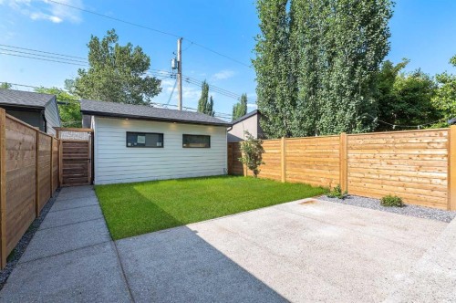 1807 Broadview Road Nw, Calgary, AB - Outdoor