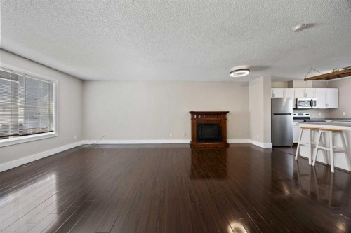 120 Prestwick Acres Lane Se, Calgary, AB - Indoor Photo Showing Kitchen