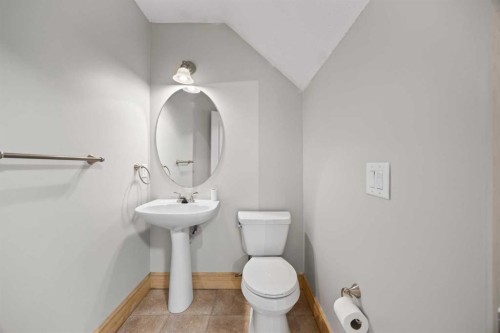120 Prestwick Acres Lane Se, Calgary, AB - Indoor Photo Showing Bathroom