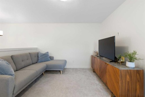 1635 Baywater Street Sw, Airdrie, AB - Indoor
