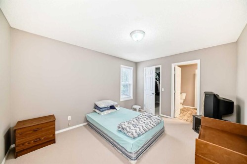 135 Copperstone Grove Se, Calgary, AB - Indoor Photo Showing Bedroom
