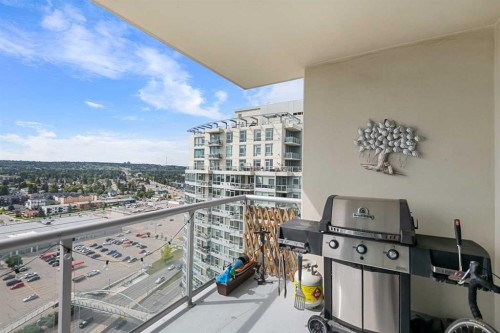 2005-77 Spruce Place Sw, Calgary, AB - Outdoor With View