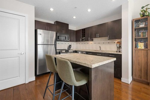 2005-77 Spruce Place Sw, Calgary, AB - Indoor Photo Showing Kitchen