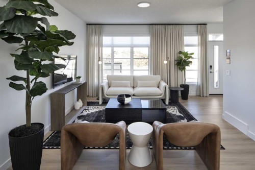 7083 Rangeview Avenue Se, Calgary, AB - Indoor Photo Showing Dining Room