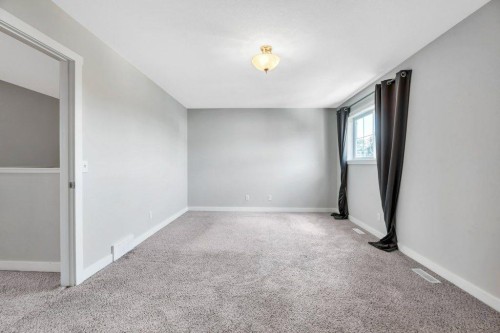 420 Ranch Ridge Meadow, Strathmore, AB - Indoor Photo Showing Other Room
