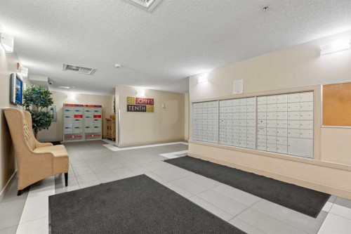 308-1110 3 Avenue Nw, Calgary, AB - Indoor