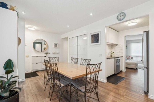 41-6915 Ranchview Drive Nw, Calgary, AB - Indoor Photo Showing Dining Room