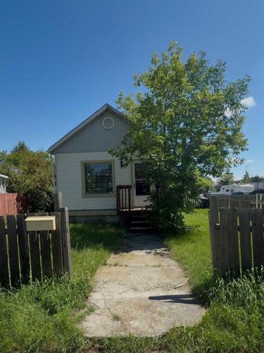 2740 16A Street SE Calgary, AB T2G 3T2