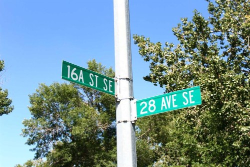 2740 16A Street Se, Calgary, AB - Outdoor