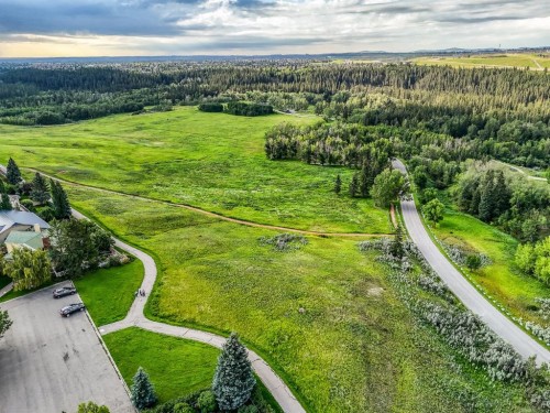 42 Woodhaven Crescent Sw, Calgary, AB - Outdoor With View